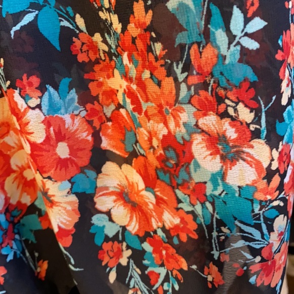 Worn a few times, doesn’t fit anymore, in great condition, sheer/ see through. - Picture 3 of 5